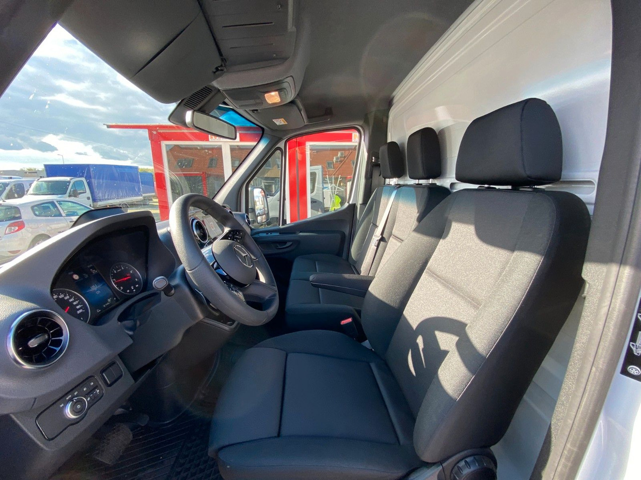 Fourgon grand volume Mercedes-Benz Sprinter 519 Koffer: photos 10