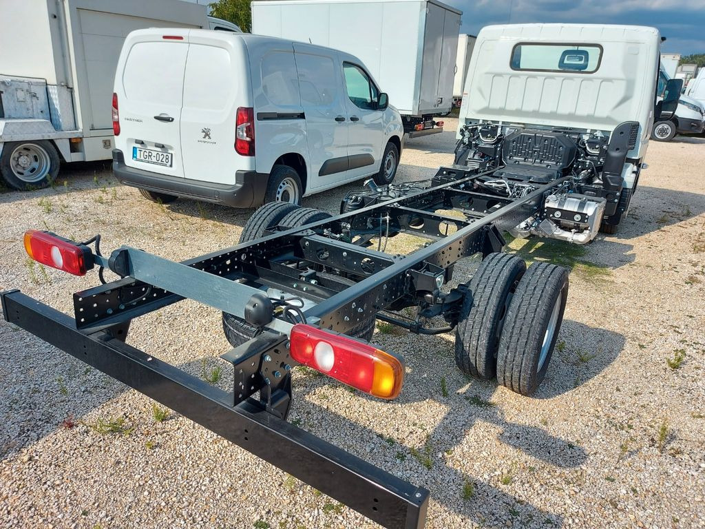 Mitsubishi Canter Fuso Fahrgestell mit wählbar Aufbau Mitsubishi Canter Fuso Fahrgestell mit wählbar Aufbau - Châssis cabine: photos 3 Mitsubishi Canter Fuso Fahrgestell mit wählbar Aufbau Mitsubishi Canter Fuso Fahrgestell mit wählbar Aufbau - Châssis cabine: photos 3