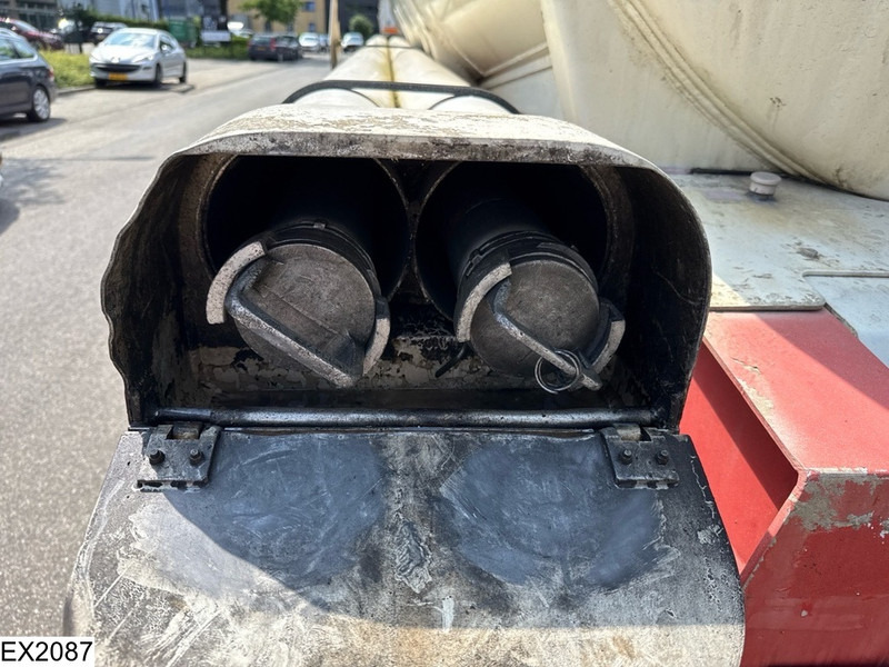 GENERAL TRAILERS Fuel 40131 liter, 7 Comp, Fuel, Carburant - Semi-remorque citerne: photos 5 GENERAL TRAILERS Fuel 40131 liter, 7 Comp, Fuel, Carburant - Semi-remorque citerne: photos 5