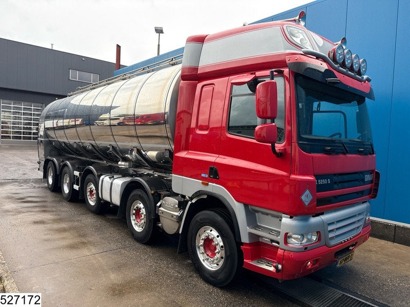 Ginaf X 5250 SE 10x4, EURO 5, 33.500 liter, Parcisa, Milk - Camion citerne: photos 2 Ginaf X 5250 SE 10x4, EURO 5, 33.500 liter, Parcisa, Milk - Camion citerne: photos 2