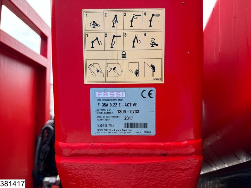 Iveco 260S36 6x2, EURO 6, Fassi, Remote - Camion plateau, Camion grue: photos 5 Iveco 260S36 6x2, EURO 6, Fassi, Remote - Camion plateau, Camion grue: photos 5