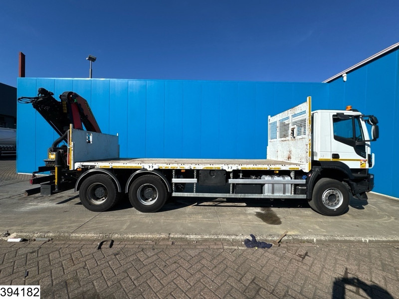 Camion plateau, Camion grue Iveco Trakker 360 6X4, EURO 6, Steel suspension, Palfinger: photos 17