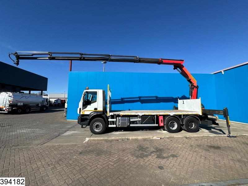 Camion plateau, Camion grue Iveco Trakker 360 6X4, EURO 6, Steel suspension, Palfinger: photos 16