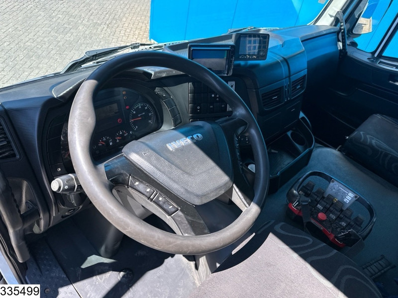 Iveco Trakker 360 6X4, EURO 6, Steel suspension, Palfinger - Camion plateau, Camion grue: photos 5 Iveco Trakker 360 6X4, EURO 6, Steel suspension, Palfinger - Camion plateau, Camion grue: photos 5