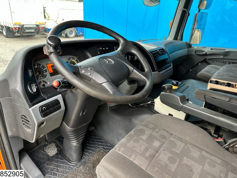 Mercedes-Benz Actros 1832 4X4, Grit spreader, Snow plough, Tipper - Camion benne: photos 5 Mercedes-Benz Actros 1832 4X4, Grit spreader, Snow plough, Tipper - Camion benne: photos 5