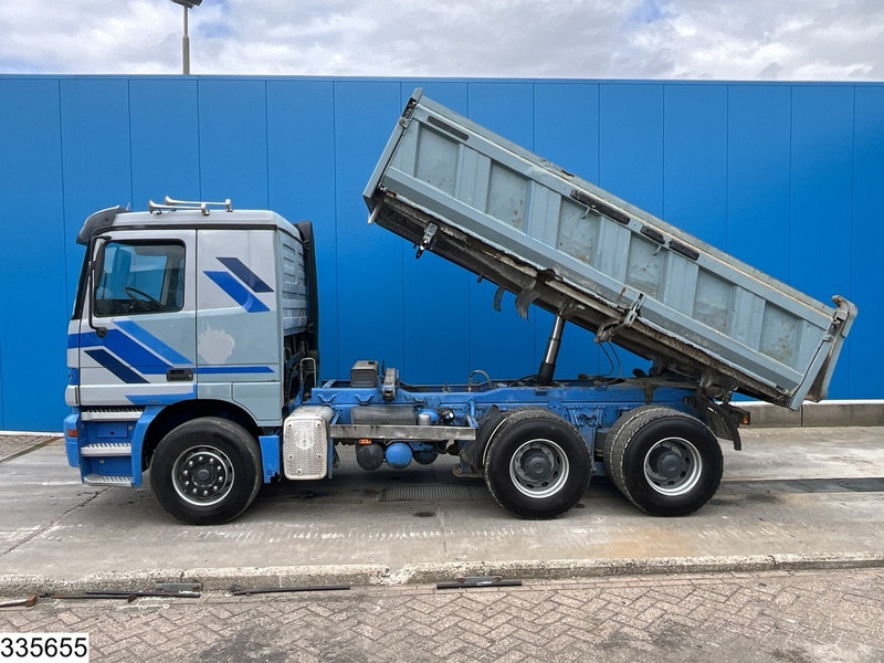 Mercedes-Benz Actros 2643 6x4, EURO 2, Manual, Retarder - Camion benne: photos 3 Mercedes-Benz Actros 2643 6x4, EURO 2, Manual, Retarder - Camion benne: photos 3