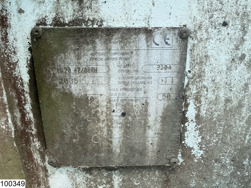 Camion pompe Renault Kerax 420 8x4, EURO 3, Cifa MK20, 9m3: photos 8 Camion pompe Renault Kerax 420 8x4, EURO 3, Cifa MK20, 9m3: photos 8