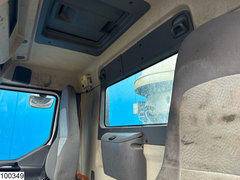 Camion pompe Renault Kerax 420 8x4, EURO 3, Cifa MK20, 9m3: photos 10 Camion pompe Renault Kerax 420 8x4, EURO 3, Cifa MK20, 9m3: photos 10