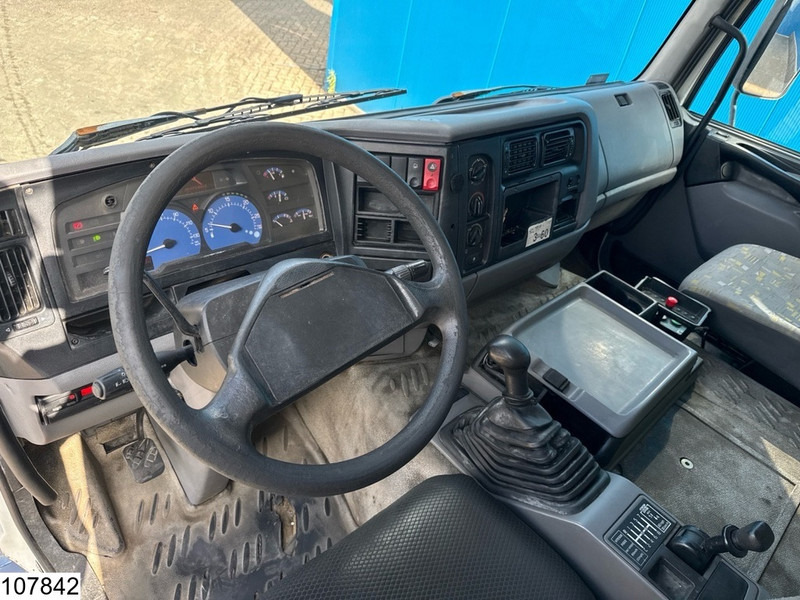 Renault Premium 270 20416 LITER, LPG GPL, Gas tank, Steel suspension - Camion citerne: photos 5 Renault Premium 270 20416 LITER, LPG GPL, Gas tank, Steel suspension - Camion citerne: photos 5