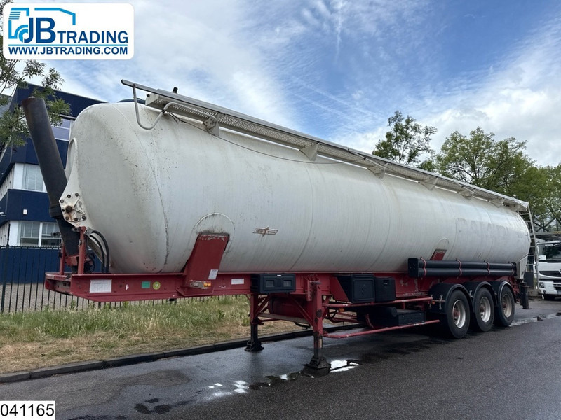 SPITZER Silo 63 m3 - Semi-remorque citerne: photos 1 SPITZER Silo 63 m3 - Semi-remorque citerne: photos 1