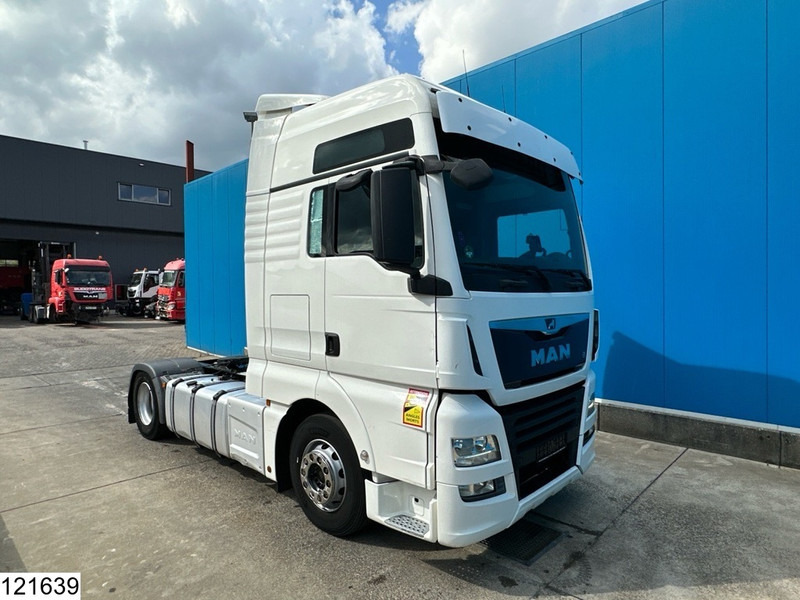 MAN TGX 18 460 EURO 6 - Tracteur routier: photos 4 MAN TGX 18 460 EURO 6 - Tracteur routier: photos 4