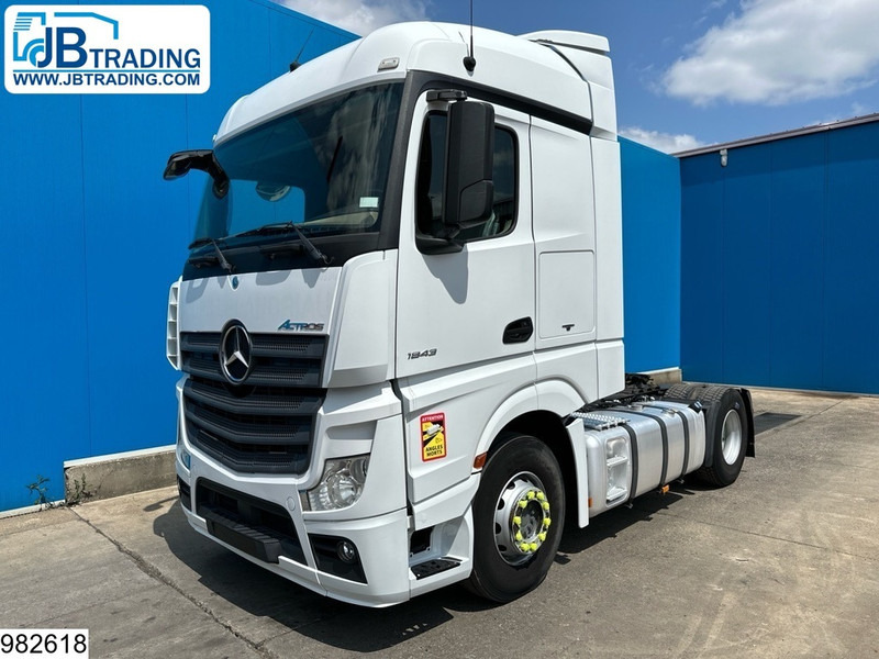 Mercedes-Benz Actros 1843 EURO 6 - Tracteur routier: photos 1 Mercedes-Benz Actros 1843 EURO 6 - Tracteur routier: photos 1