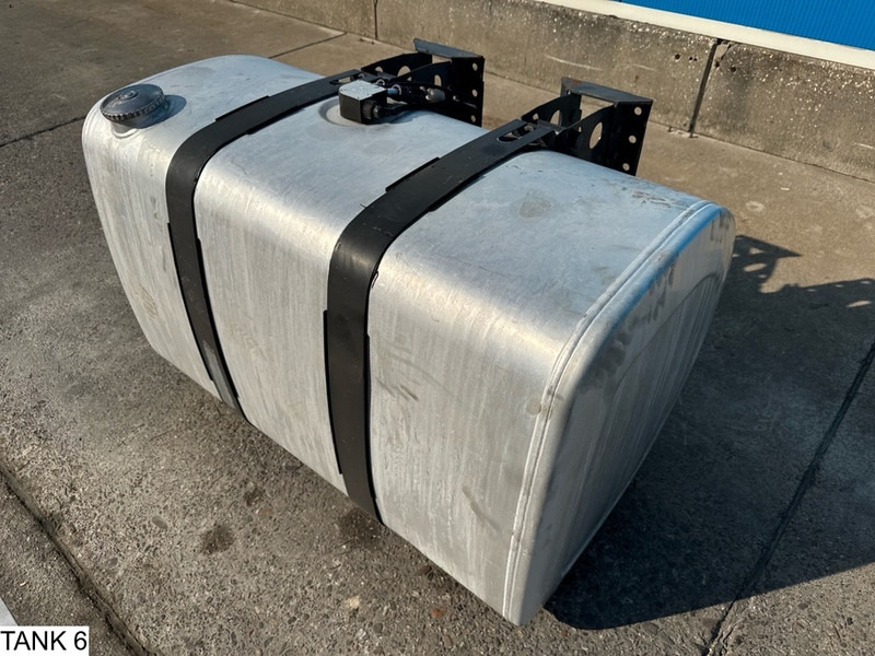 Universeel Brandstoftank - Réservoir de carburant pour Camion: photos 2 Universeel Brandstoftank - Réservoir de carburant pour Camion: photos 2