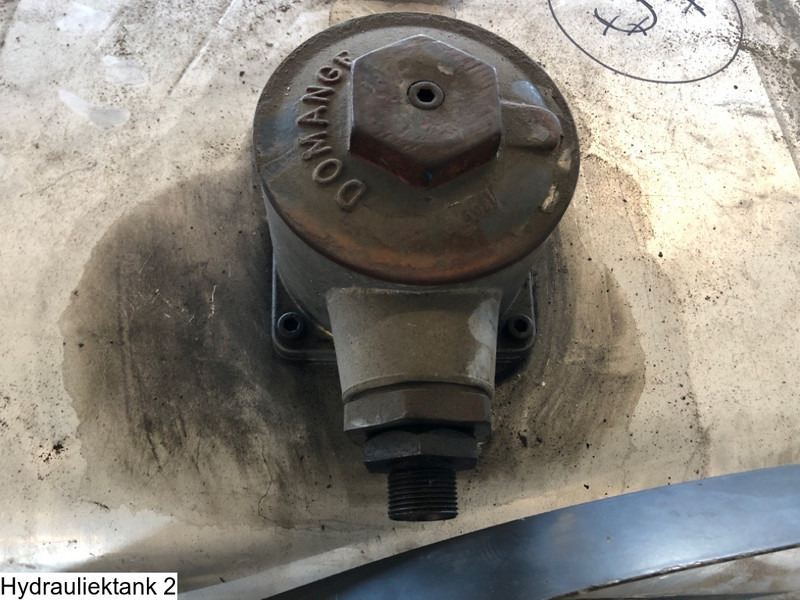 Universeel Hydraulic tank, 210 Liter - Réservoir hydraulique: photos 5 Universeel Hydraulic tank, 210 Liter - Réservoir hydraulique: photos 5