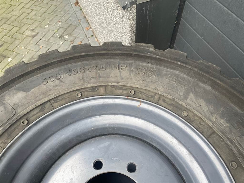 Pneus et jantes pour Engins de chantier Ahlmann AS900-LEAO 560/45R22.5-Tire/Reifen/Band: photos 7