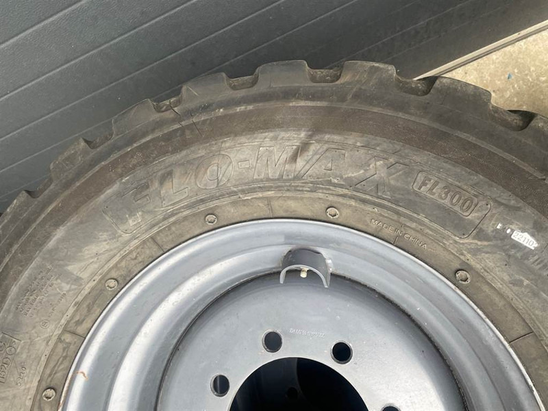 Pneus et jantes pour Engins de chantier Ahlmann AS900-LEAO 560/45R22.5-Tire/Reifen/Band: photos 8