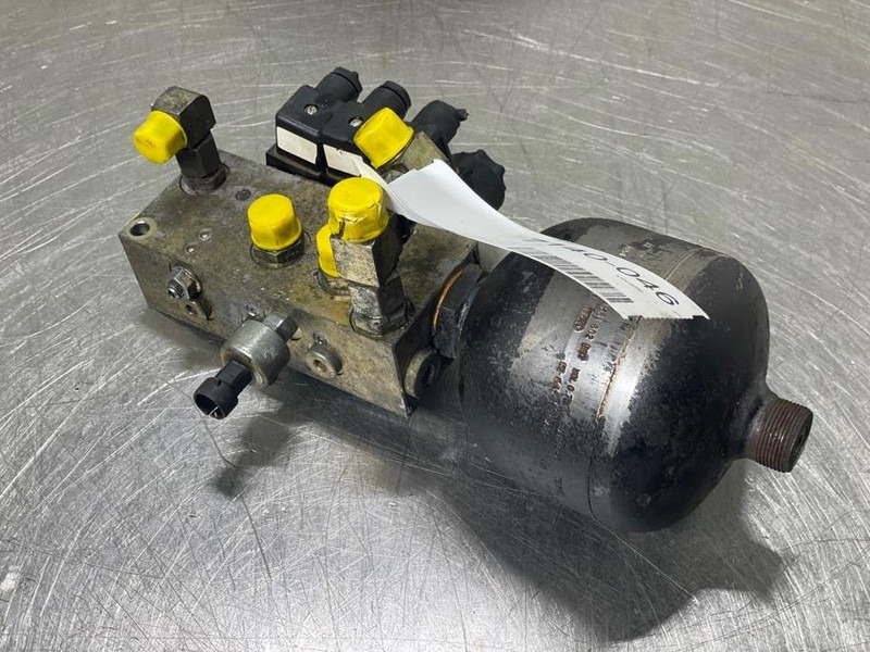 Ahlmann AZ14-4109705A-HBGVL-01-M-1612-UV30-V-Servo valve - Hydraulique pour Engins de chantier: photos 4 Ahlmann AZ14-4109705A-HBGVL-01-M-1612-UV30-V-Servo valve - Hydraulique pour Engins de chantier: photos 4