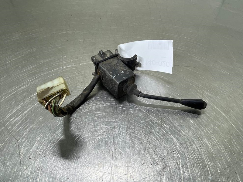 Ahlmann AZ14-4117475A-Steer col switch/Lenkstockschalter - Système électrique pour Engins de chantier: photos 1 Ahlmann AZ14-4117475A-Steer col switch/Lenkstockschalter - Système électrique pour Engins de chantier: photos 1