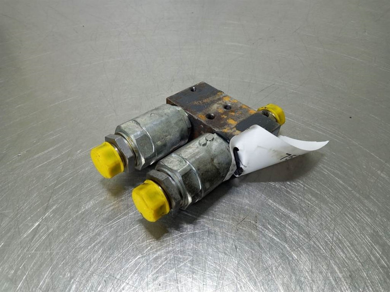 Ahlmann AZ6-4126621C-Rotary coupling/Drehverschraubung - Hydraulique pour Engins de chantier: photos 1 Ahlmann AZ6-4126621C-Rotary coupling/Drehverschraubung - Hydraulique pour Engins de chantier: photos 1