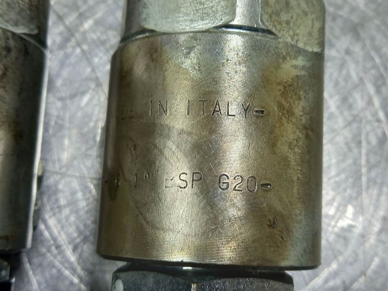 Ahlmann AZ6-4126621C-Rotary coupling/Drehverschraubung - Hydraulique pour Engins de chantier: photos 5 Ahlmann AZ6-4126621C-Rotary coupling/Drehverschraubung - Hydraulique pour Engins de chantier: photos 5