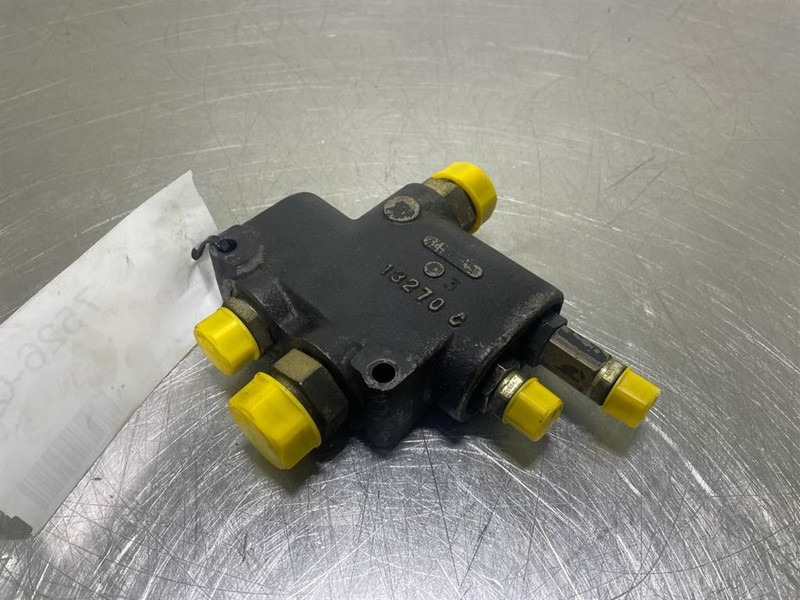 Ahlmann AZ6-4195338A-Priority valve/Prioritaetsventil - Hydraulique pour Engins de chantier: photos 1 Ahlmann AZ6-4195338A-Priority valve/Prioritaetsventil - Hydraulique pour Engins de chantier: photos 1