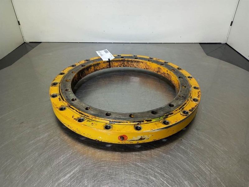 Ahlmann AZ6-4197762A-Slewing ring/Drehkranz/Draaikrans - Frame/ Châssis pour Engins de chantier: photos 1 Ahlmann AZ6-4197762A-Slewing ring/Drehkranz/Draaikrans - Frame/ Châssis pour Engins de chantier: photos 1