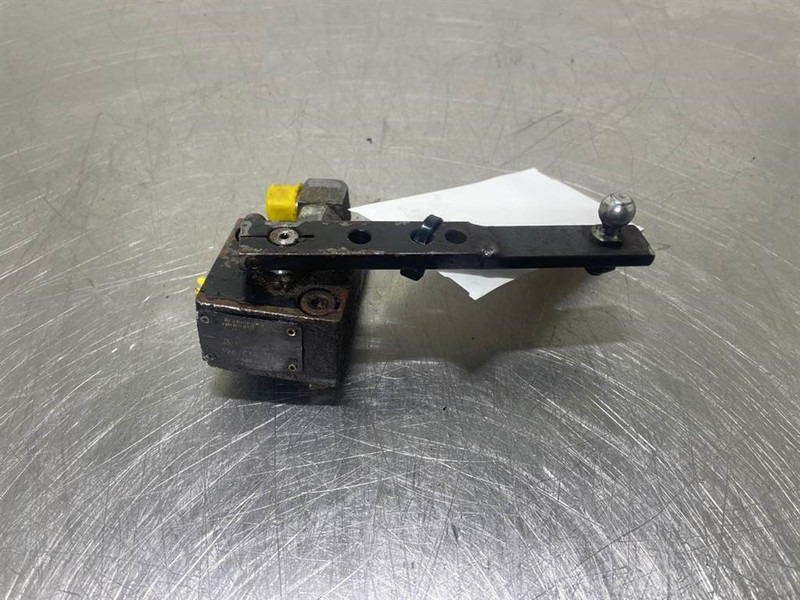 Ahlmann AZ6-4198071A-Valve/Ventile/Ventiel - Hydraulique pour Engins de chantier: photos 3 Ahlmann AZ6-4198071A-Valve/Ventile/Ventiel - Hydraulique pour Engins de chantier: photos 3