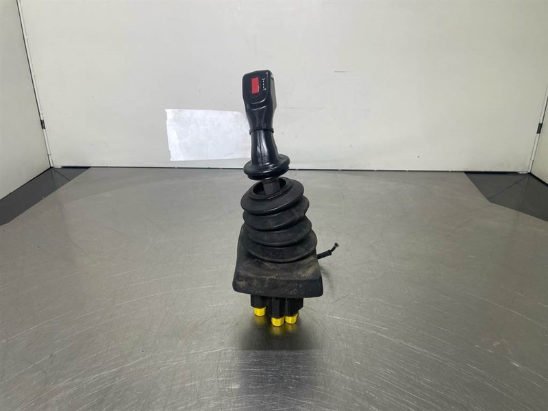 Ahlmann AZ6-4198091A/4146898G-Servo valve/Servoventil - Hydraulique pour Engins de chantier: photos 1 Ahlmann AZ6-4198091A/4146898G-Servo valve/Servoventil - Hydraulique pour Engins de chantier: photos 1
