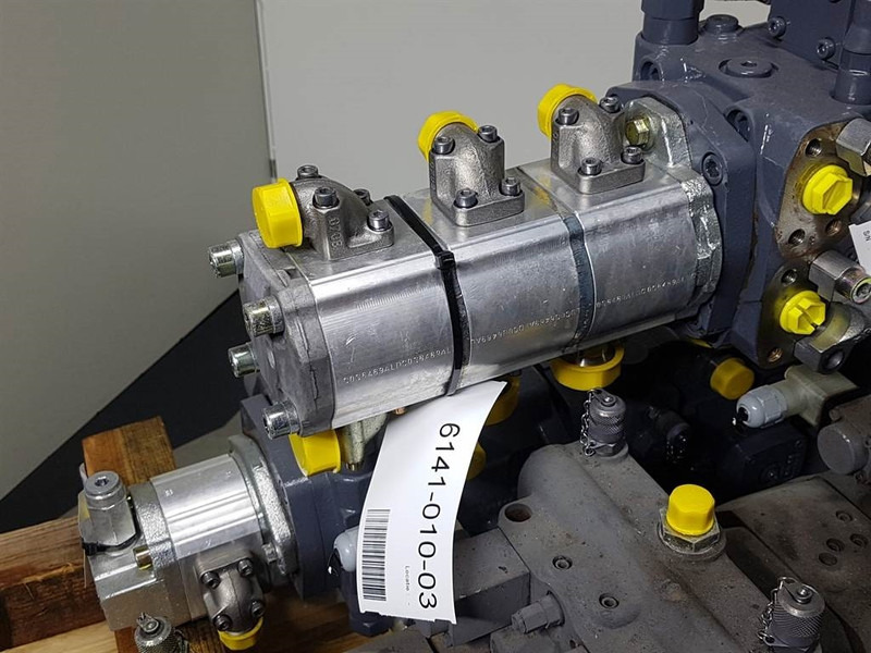 HALDEX WP09A3B140-140-140-L - Vögele - 776472 - Gearpump - Hydraulique: photos 1 HALDEX WP09A3B140-140-140-L - Vögele - 776472 - Gearpump - Hydraulique: photos 1
