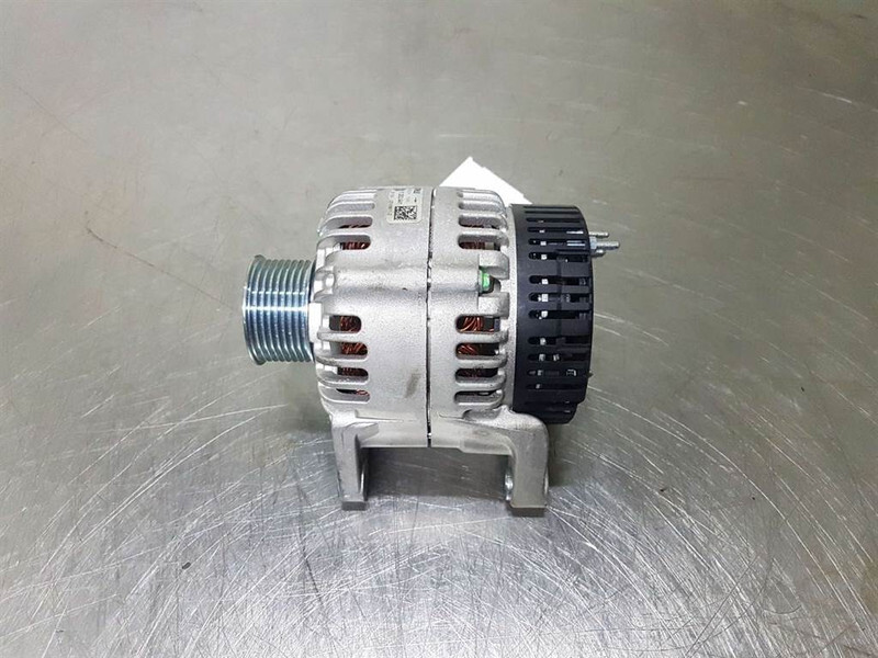 JCB 320/08611-28V 55A-Alternator/Lichtmaschine/Dynamo - Moteur pour Engins de chantier: photos 2 JCB 320/08611-28V 55A-Alternator/Lichtmaschine/Dynamo - Moteur pour Engins de chantier: photos 2