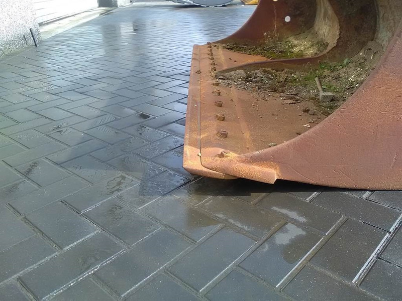 Liebherr 2,05 mtr - Bucket/Schaufel/Dichte bak - Godet: photos 4 Liebherr 2,05 mtr - Bucket/Schaufel/Dichte bak - Godet: photos 4