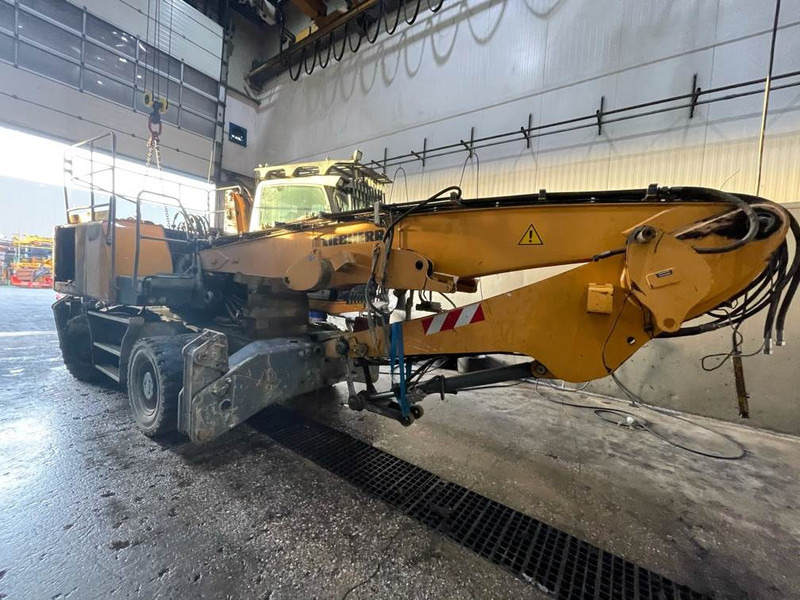 Liebherr LH 22 M - (For parts) - Pelle sur pneus: photos 1 Liebherr LH 22 M - (For parts) - Pelle sur pneus: photos 1