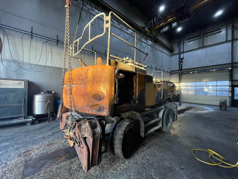 Liebherr LH 22 M - (For parts) - Pelle sur pneus: photos 3 Liebherr LH 22 M - (For parts) - Pelle sur pneus: photos 3