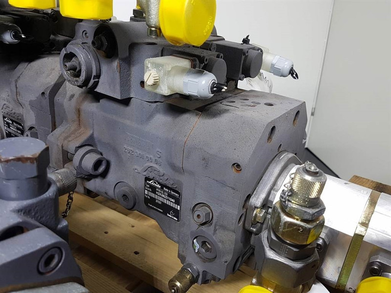 Linde HPV55-02L - Vögele - 2075251 -Drive pump/Fahrpumpe - Hydraulique: photos 2 Linde HPV55-02L - Vögele - 2075251 -Drive pump/Fahrpumpe - Hydraulique: photos 2
