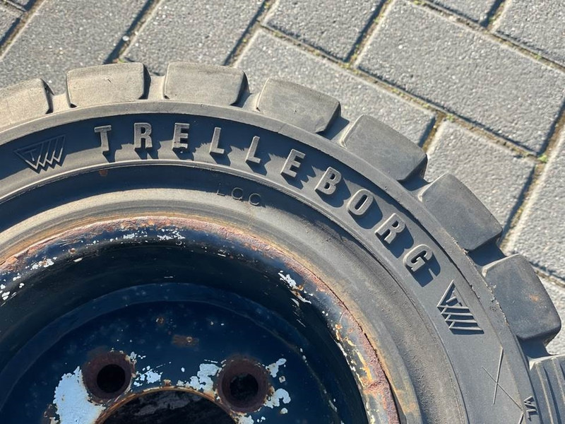 Linde -Trelleborg 200/50-10-Tire/Reifen/Band - Pneus et jantes pour Engins de chantier: photos 4 Linde -Trelleborg 200/50-10-Tire/Reifen/Band - Pneus et jantes pour Engins de chantier: photos 4