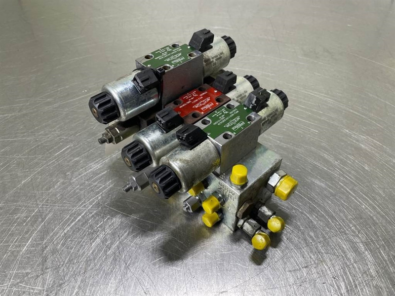 Mecalac 12MTX-6090341-NG6 Valve/Ventile/Ventiel - Hydraulique pour Engins de chantier: photos 1 Mecalac 12MTX-6090341-NG6 Valve/Ventile/Ventiel - Hydraulique pour Engins de chantier: photos 1