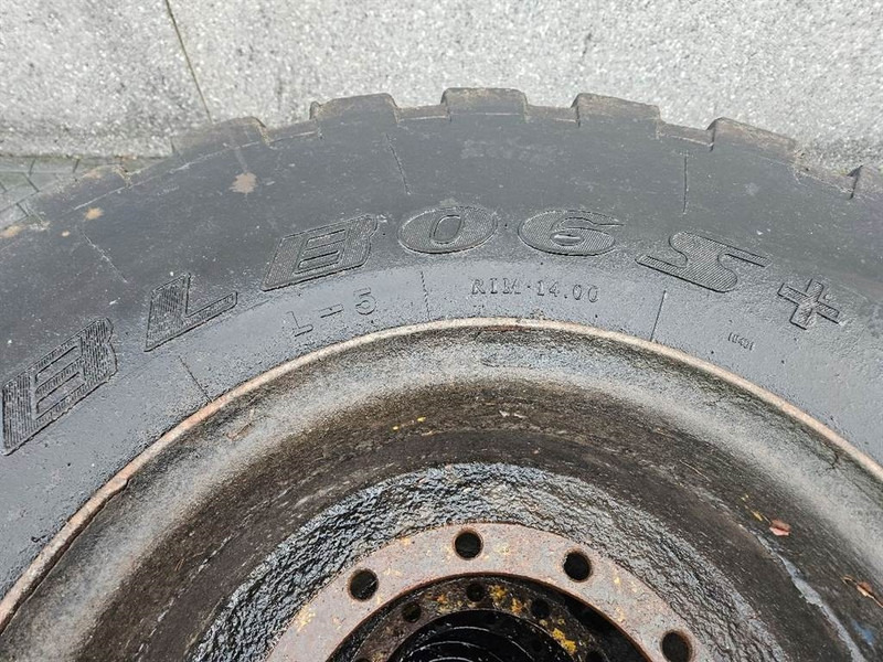 New Holland W110C-Barkley 17.5R25-Tire/Reifen/Band - crédit-bail New Holland W110C-Barkley 17.5R25-Tire/Reifen/Band: photos 9