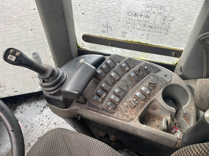 Cabine et intérieur pour Engins de chantier New Holland W110C - Cabin/Kabine/Cabine: photos 7 Cabine et intérieur pour Engins de chantier New Holland W110C - Cabin/Kabine/Cabine: photos 7