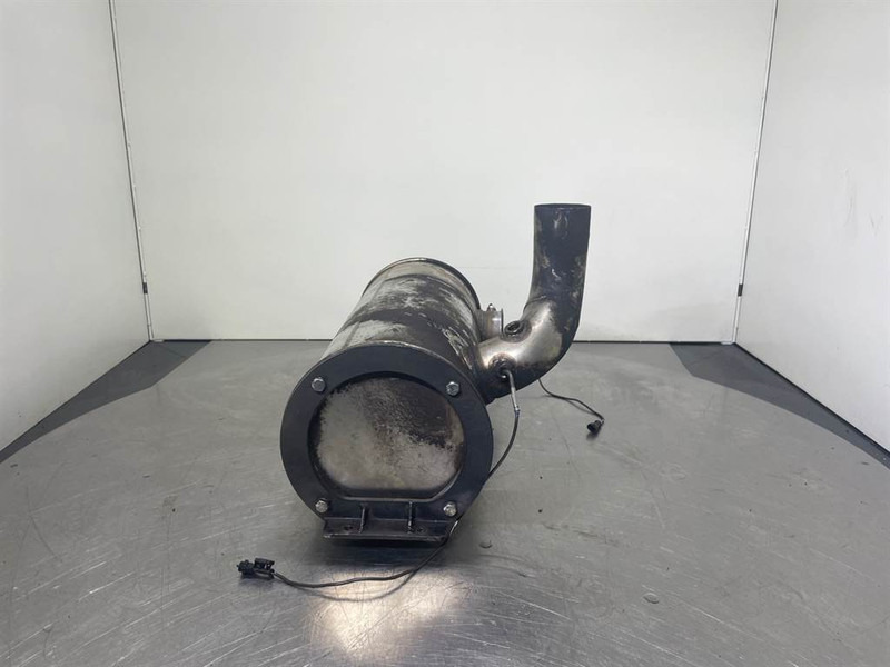 New Holland W110C - Exhaust/Auspuff/Uitlaat - Moteur pour Engins de chantier: photos 3 New Holland W110C - Exhaust/Auspuff/Uitlaat - Moteur pour Engins de chantier: photos 3