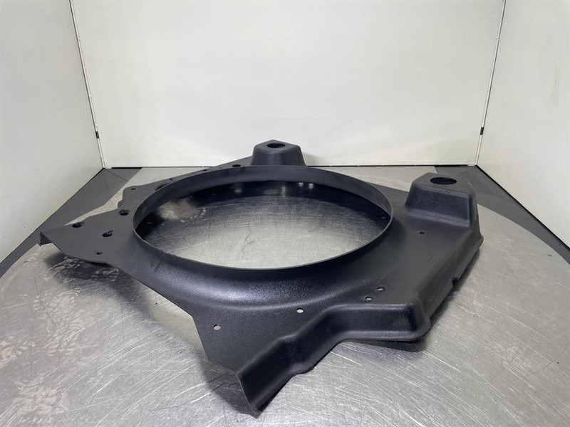 New Holland W110C-Fan guard/Schutzgitter/Koelvin afscherming - Moteur pour Engins de chantier: photos 2 New Holland W110C-Fan guard/Schutzgitter/Koelvin afscherming - Moteur pour Engins de chantier: photos 2