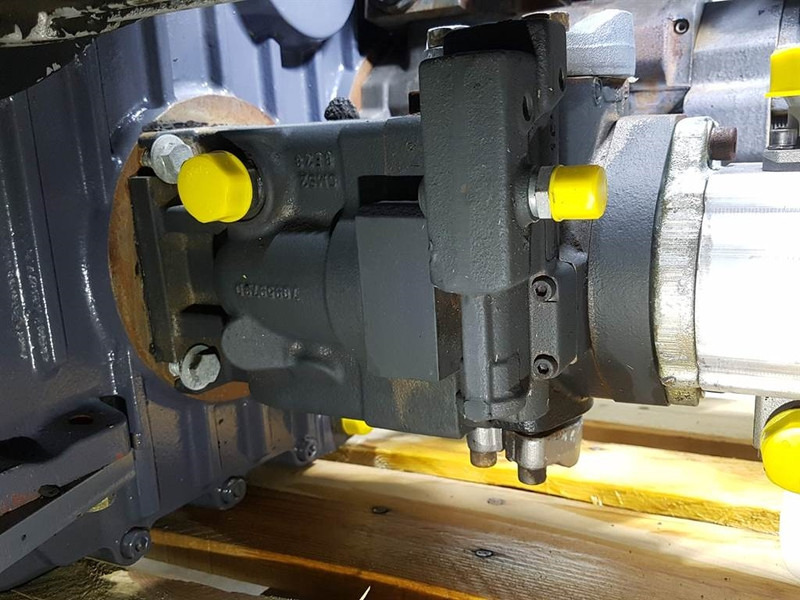 Sauer Danfoss JRL075CLS2320 -Vögele-80006177- Load sensing pump - Hydraulique: photos 1 Sauer Danfoss JRL075CLS2320 -Vögele-80006177- Load sensing pump - Hydraulique: photos 1
