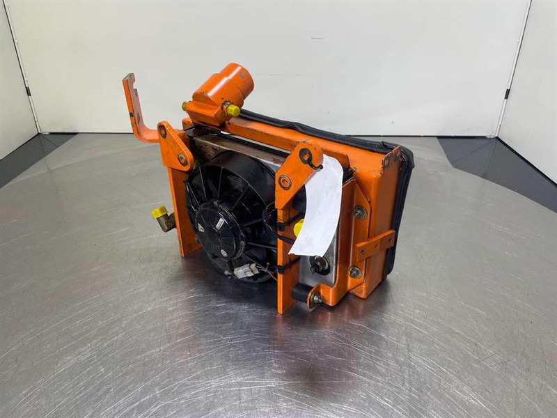Schaeff - Cooler/Kühler/Koeler - Moteur pour Engins de chantier: photos 1 Schaeff - Cooler/Kühler/Koeler - Moteur pour Engins de chantier: photos 1