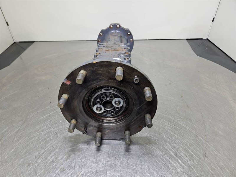 Schaeff SKL834-ZF AP-R715-Axle housing/Achskörper - Essieu et pièces pour Engins de chantier: photos 3 Schaeff SKL834-ZF AP-R715-Axle housing/Achskörper - Essieu et pièces pour Engins de chantier: photos 3