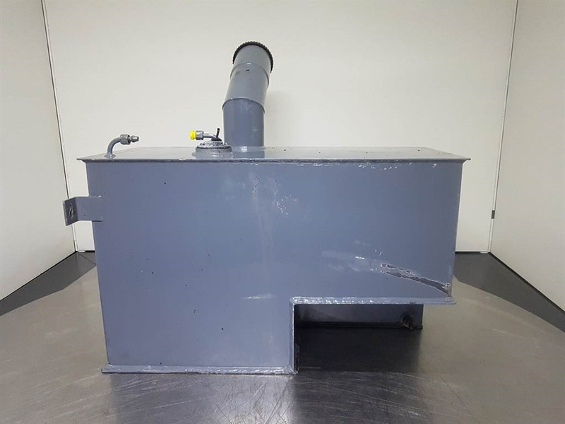 Schaeff SKL844-Terex 6453014001-Fuel tank/Kraftstofftank - Frame/ Châssis pour Engins de chantier: photos 2 Schaeff SKL844-Terex 6453014001-Fuel tank/Kraftstofftank - Frame/ Châssis pour Engins de chantier: photos 2
