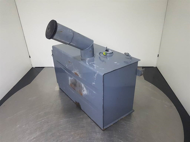 Schaeff SKL844-Terex 6453014001-Fuel tank/Kraftstofftank - Frame/ Châssis pour Engins de chantier: photos 3 Schaeff SKL844-Terex 6453014001-Fuel tank/Kraftstofftank - Frame/ Châssis pour Engins de chantier: photos 3