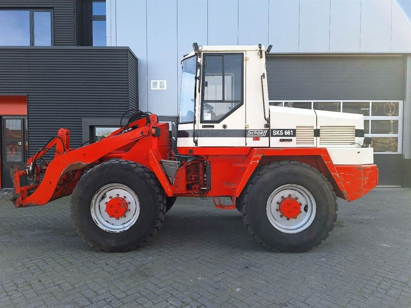 Schaeff SKS 661 - Chargeuse sur pneus: photos 2 Schaeff SKS 661 - Chargeuse sur pneus: photos 2
