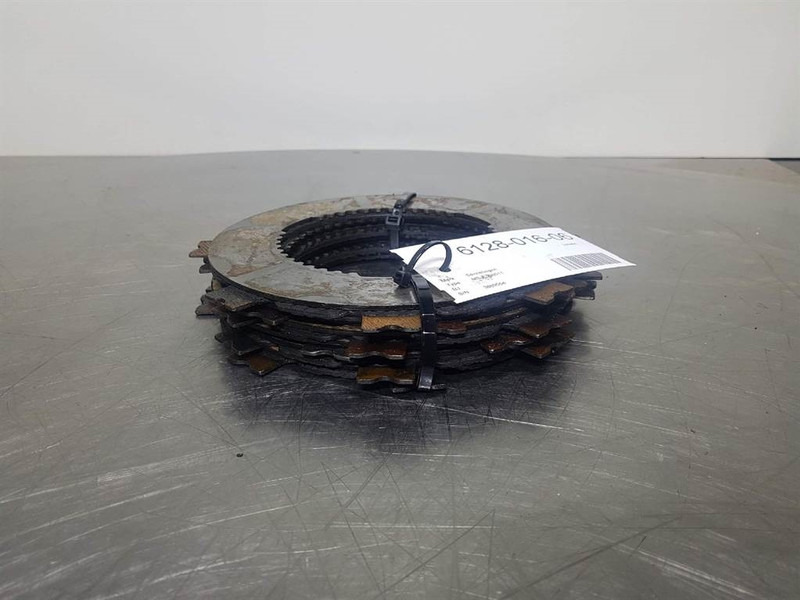 Sennebogen 818M-ZF-Brake disc/Bremsscheibe/Remvoering - Pièces de frein pour Engins de chantier: photos 2 Sennebogen 818M-ZF-Brake disc/Bremsscheibe/Remvoering - Pièces de frein pour Engins de chantier: photos 2