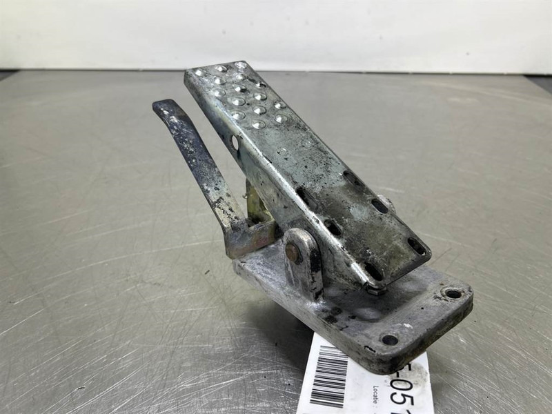 Terex TW150-6041506-Brake pedal/Bremspedal/Rempedaal - Cabine et intérieur pour Engins de chantier: photos 1 Terex TW150-6041506-Brake pedal/Bremspedal/Rempedaal - Cabine et intérieur pour Engins de chantier: photos 1