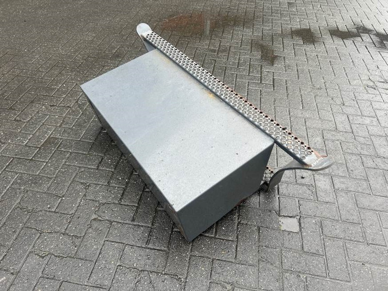 Terex TW150-6105515/6105516-Stair panel/Trittstufen - Frame/ Châssis pour Engins de chantier: photos 4 Terex TW150-6105515/6105516-Stair panel/Trittstufen - Frame/ Châssis pour Engins de chantier: photos 4