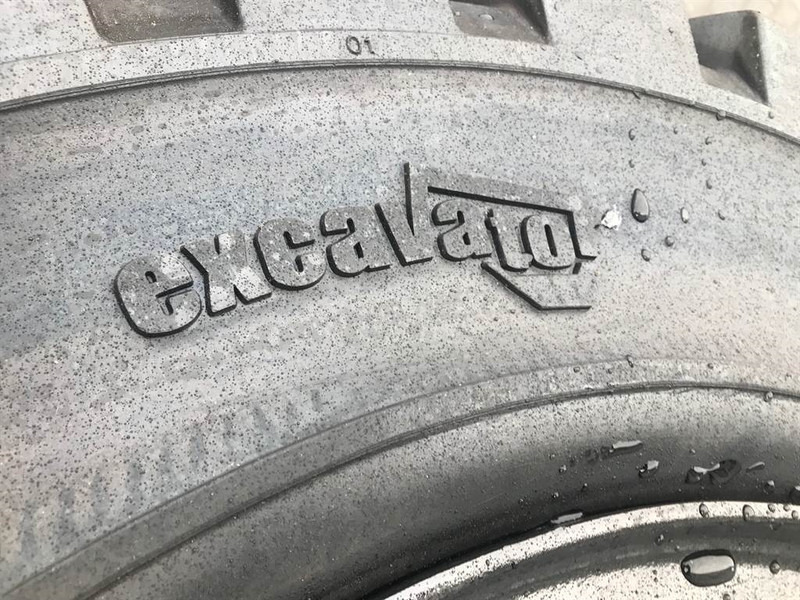 Trelleborg 10.00-20 Dual excavator solid-Tyre/Reifen/Banden - Pneus et jantes pour Engins de chantier: photos 5 Trelleborg 10.00-20 Dual excavator solid-Tyre/Reifen/Banden - Pneus et jantes pour Engins de chantier: photos 5